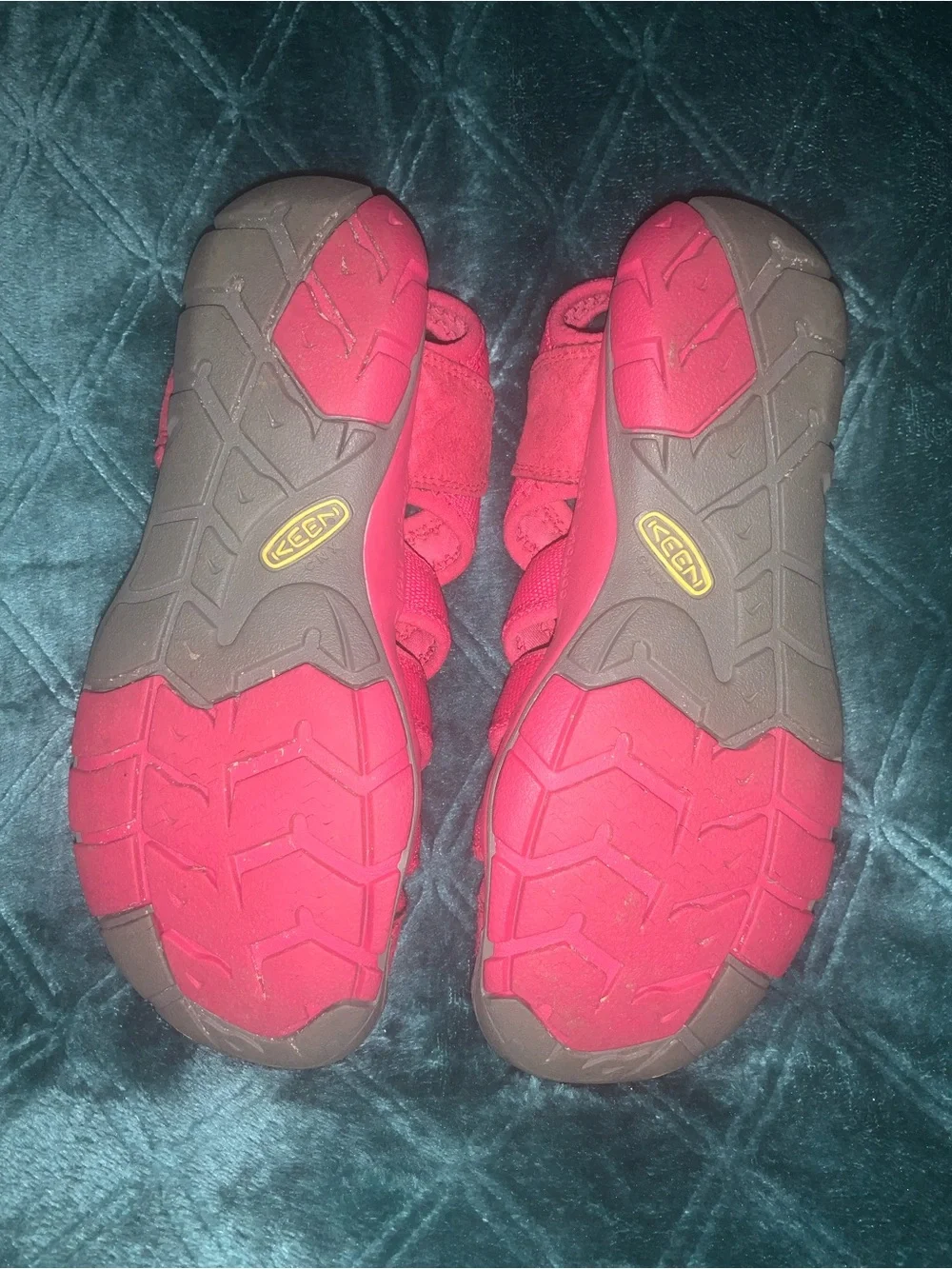 Nwot Keen Clearwater CNX Water Sandals Women's 6.5 Red Sport Hike Trail 37 EU